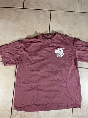Saint Louis Crystal Maroon Short-Sleeve Graphic Tee